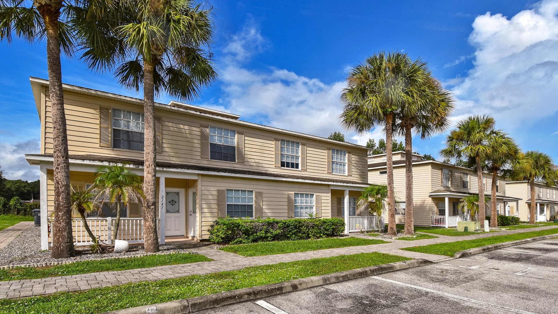 Royal Villas Townhomes — Sale in Titusville, FL, photo 5 of 6
