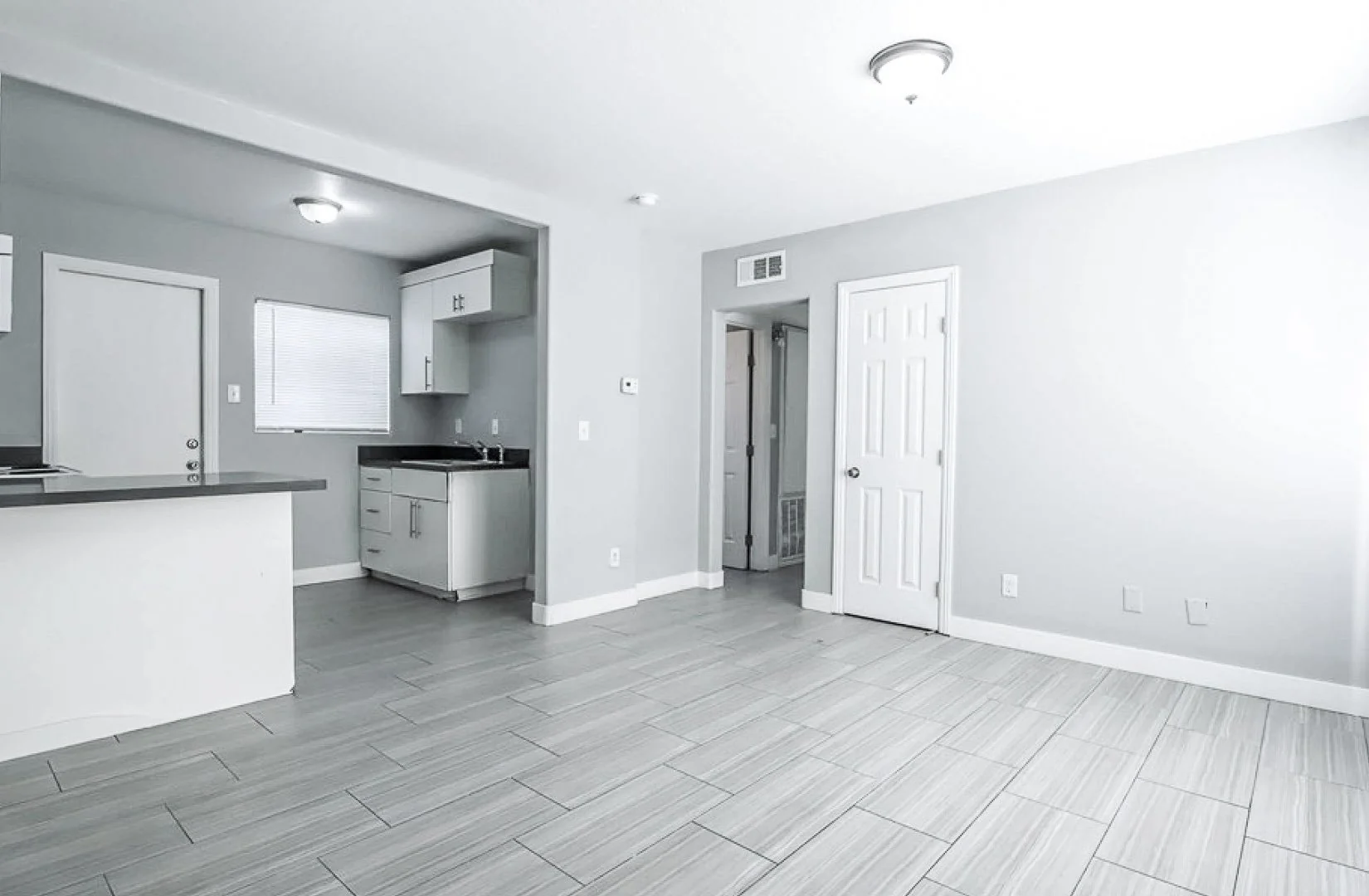 224 N 13th St — Sale in Las Vegas, NV, photo 7 of 8