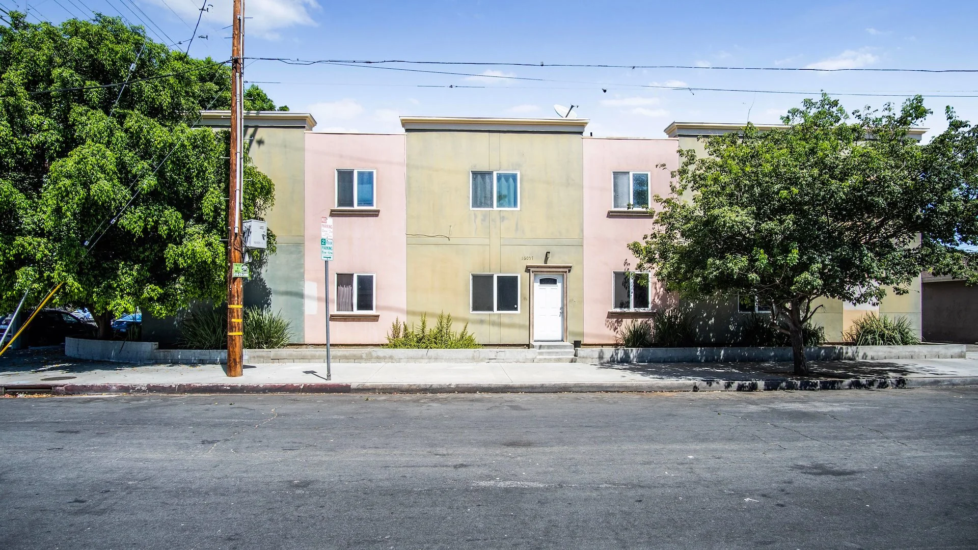 16057 Hartland St — Sale in Van Nuys, CA, photo 3 of 3