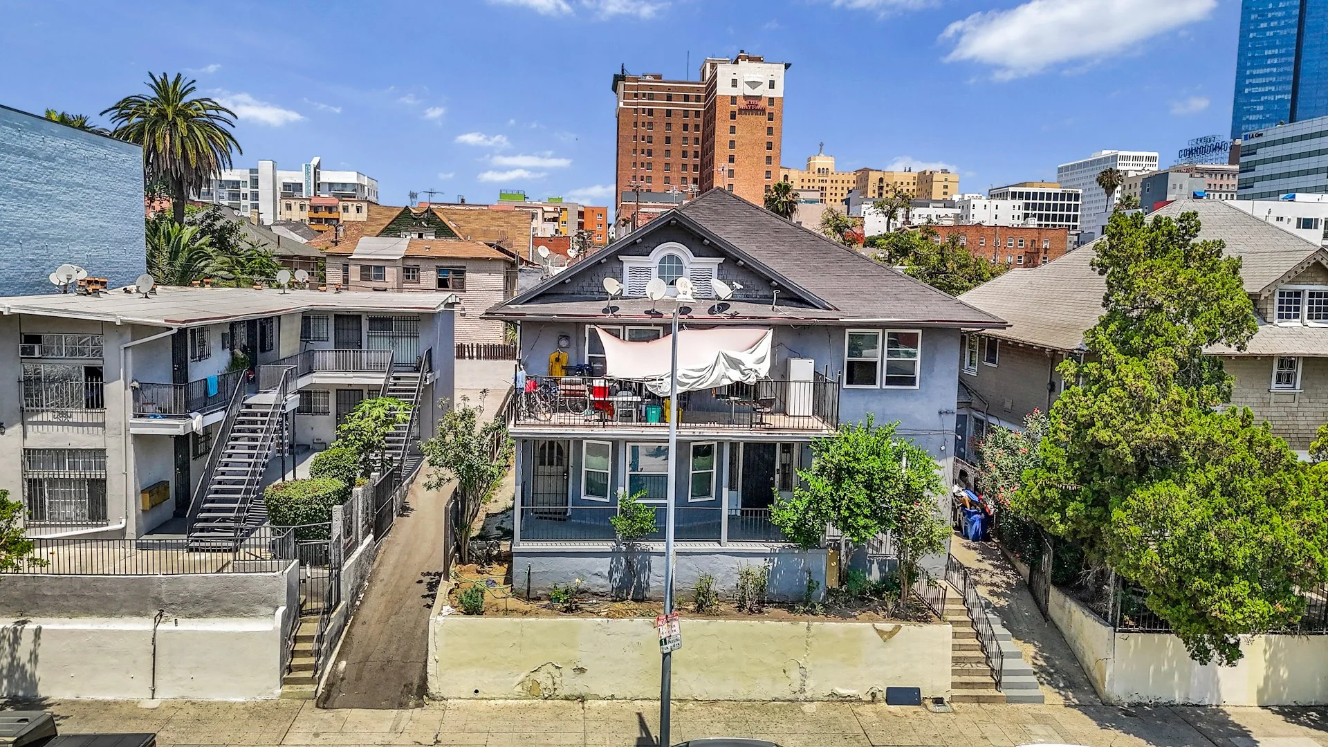 1247 W 8th St — Sale in Los Angeles, CA, photo 1 of 5