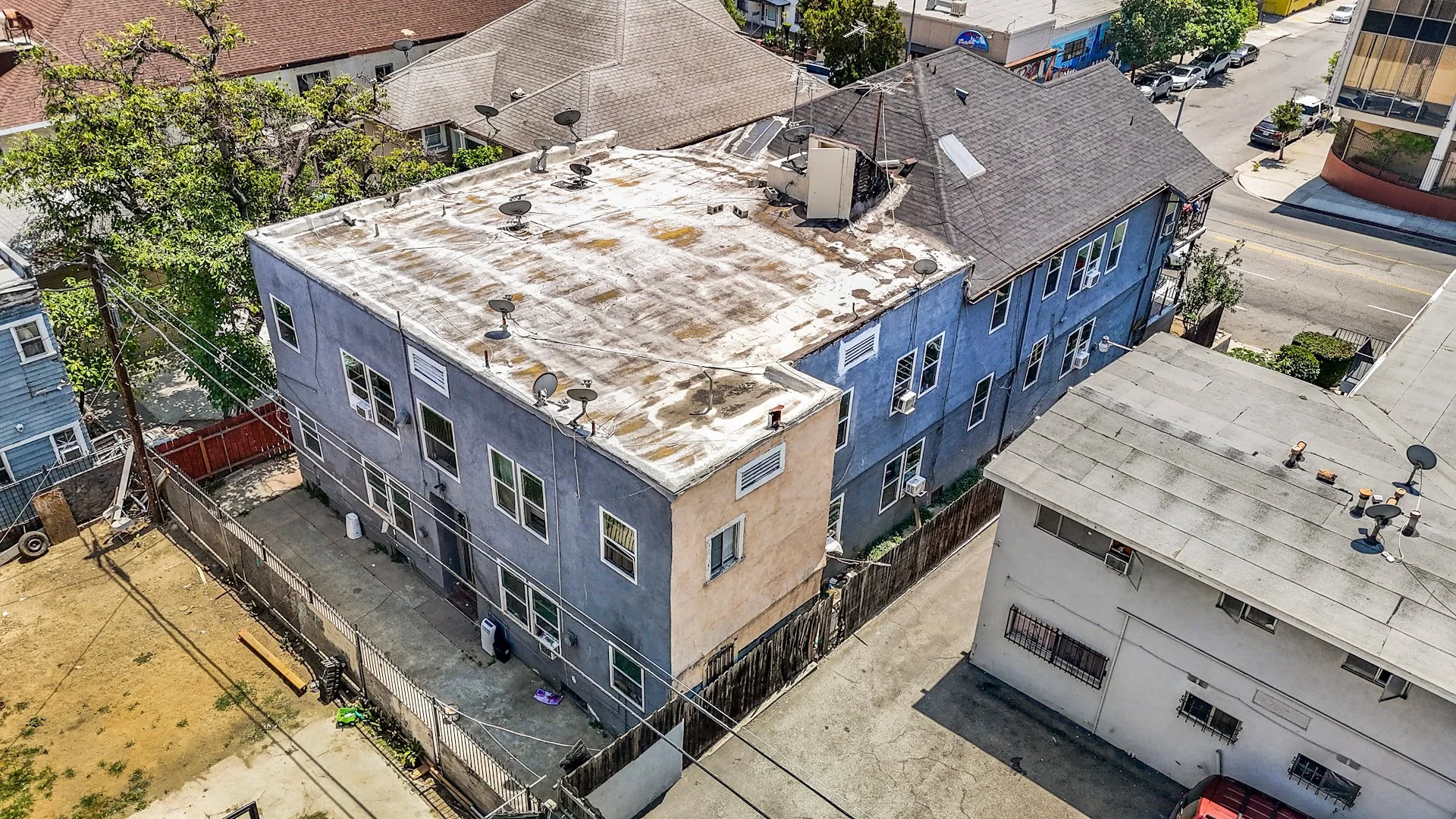 1247 W 8th St — Sale in Los Angeles, CA, photo 5 of 5