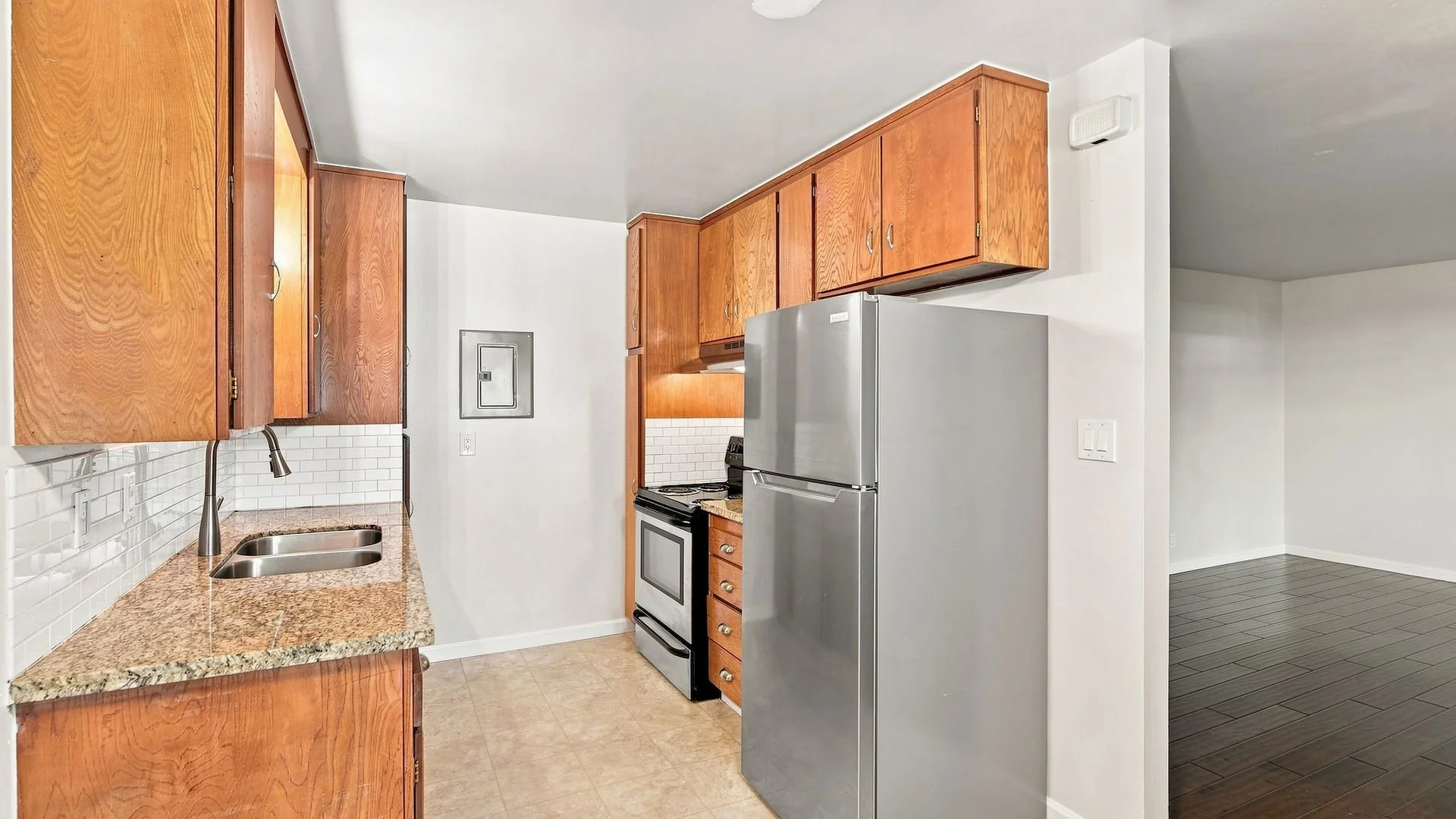 919 Castlewood Dr — Sale in Los Gatos, CA, photo 2 of 7