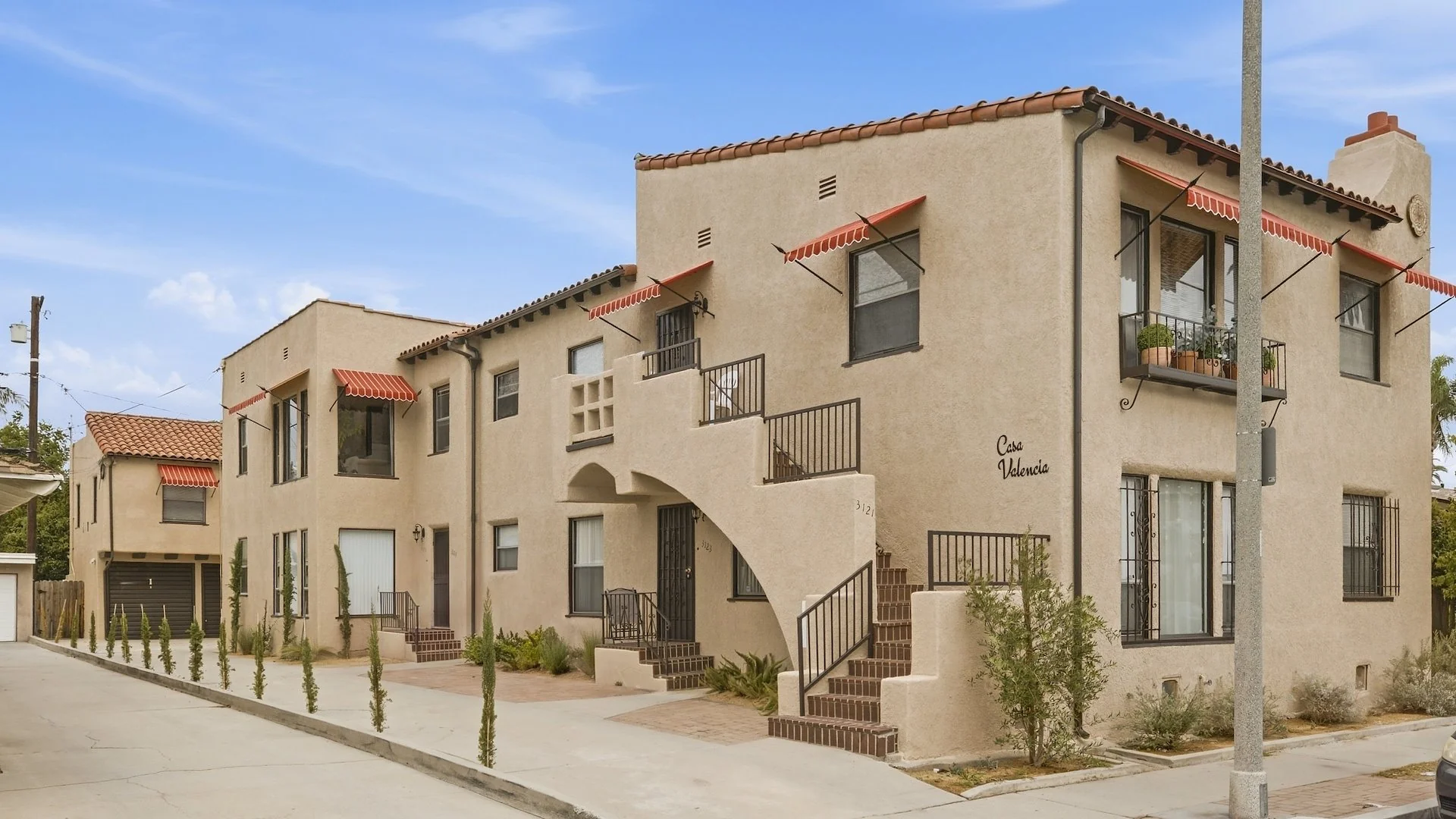 Casa Valencia — Sale in Long Beach, CA, photo 2 of 6