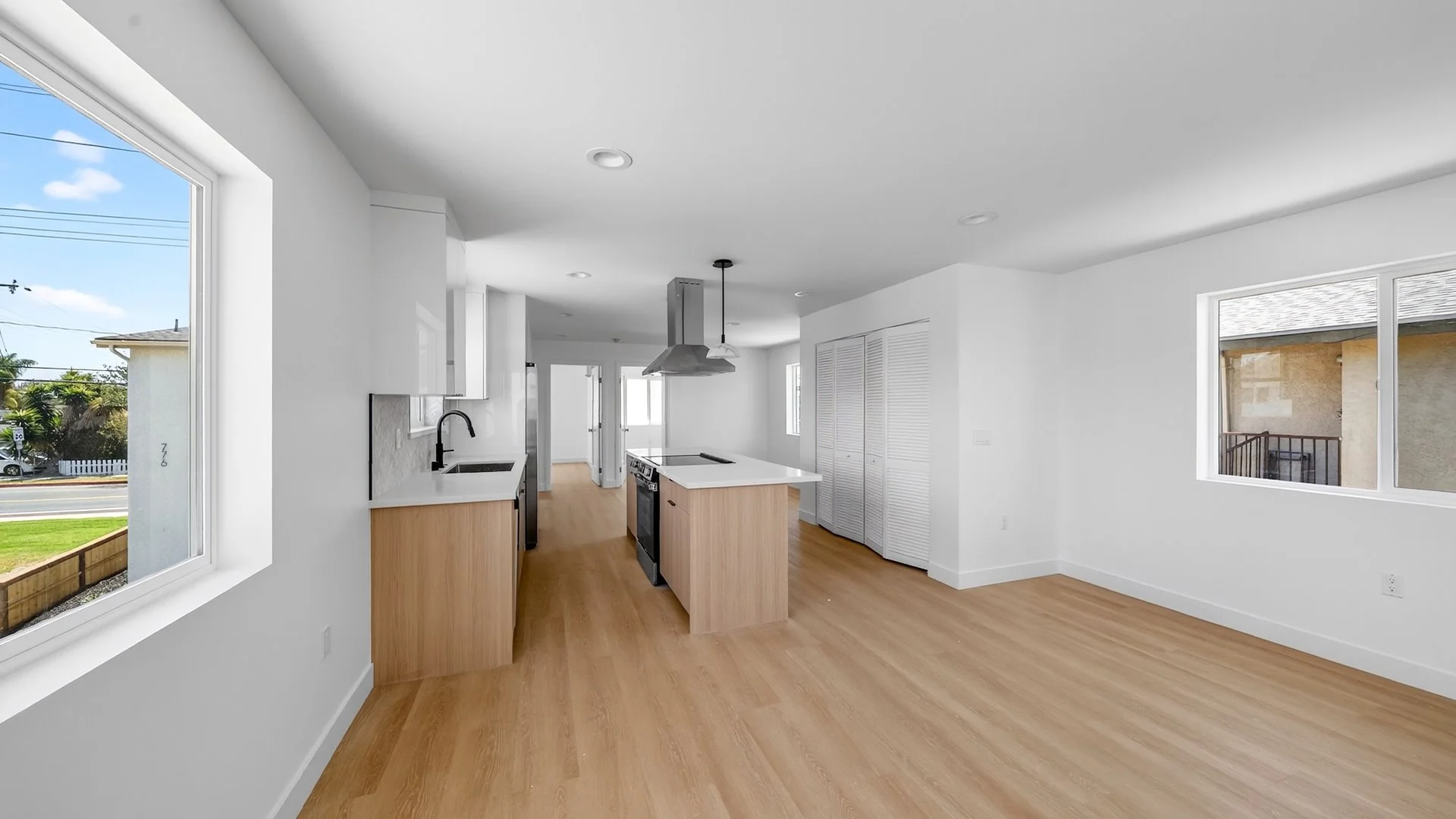 776 W Wilson St — Sale in Costa Mesa, CA, photo 3 of 6