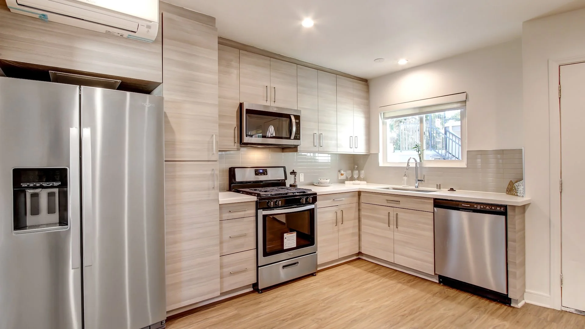 Citra Apartment Homes — Sale in Burbank, CA, photo 2 of 2