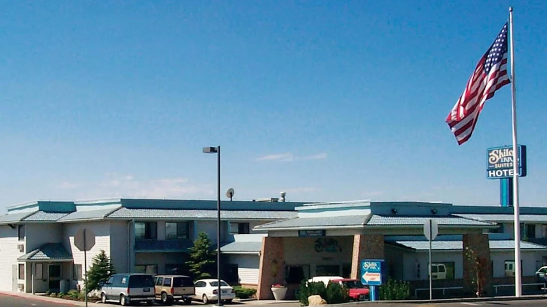 Shilo Inns Elko — Sale in Elko, NV, photo 1 of 6