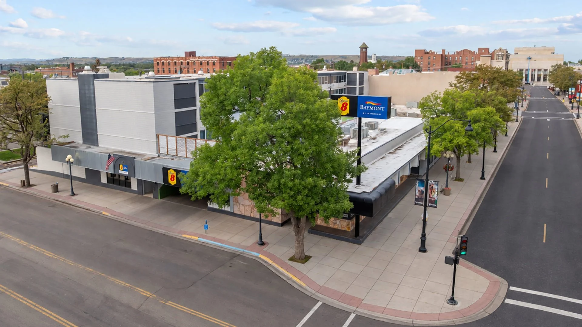 Baymont & Super 8 Great Falls City Center — Sale in Great Falls, MT, photo 4 of 7