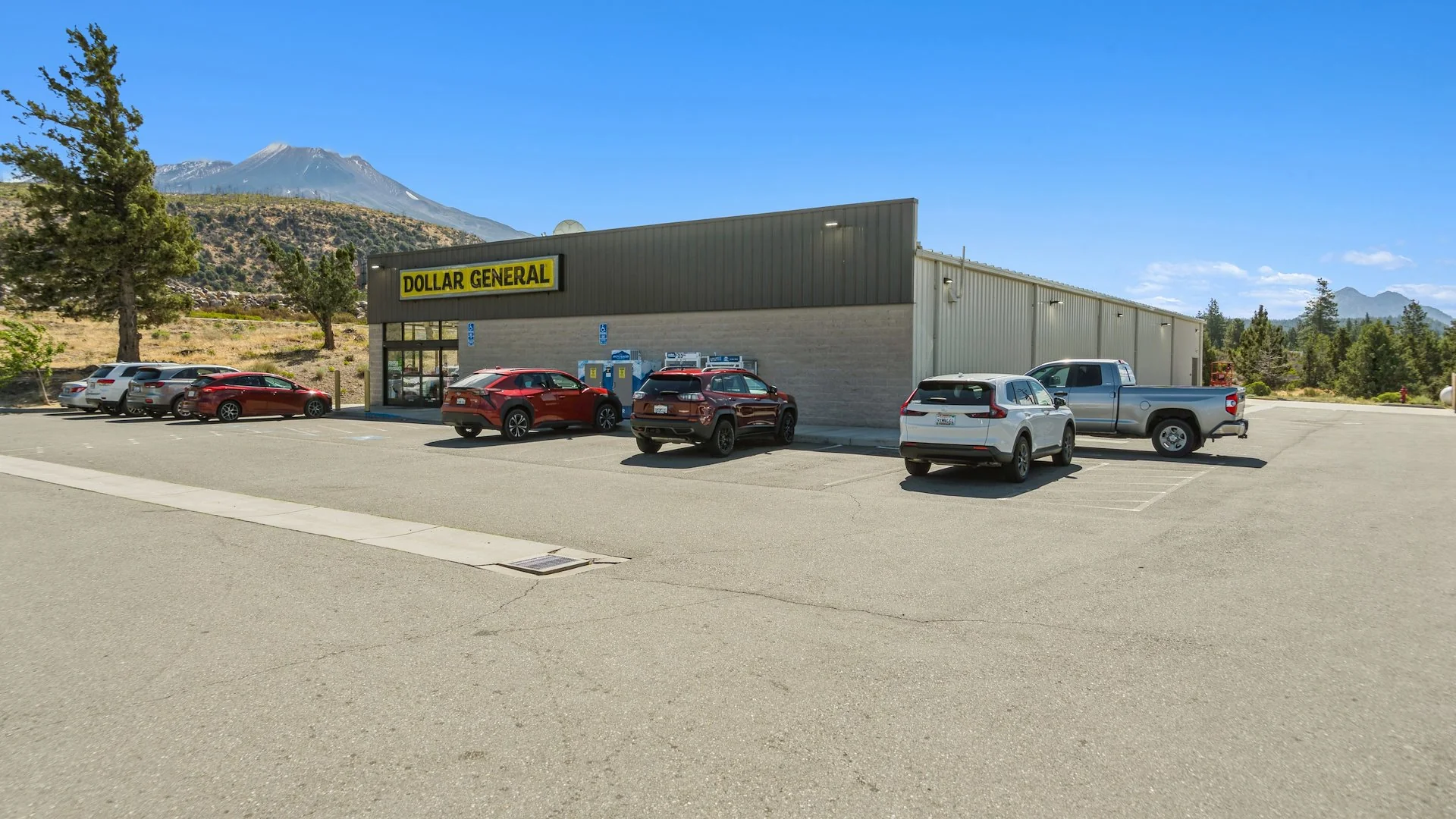 Dollar General | NNN w/ Corp Guaranty | ±10 Yrs |… — Sale in Weed, CA, photo 3 of 3