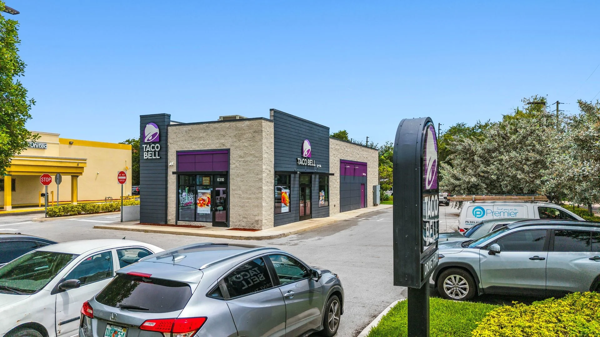 Taco Bell — Sale in Miami, FL, photo 1 of 5