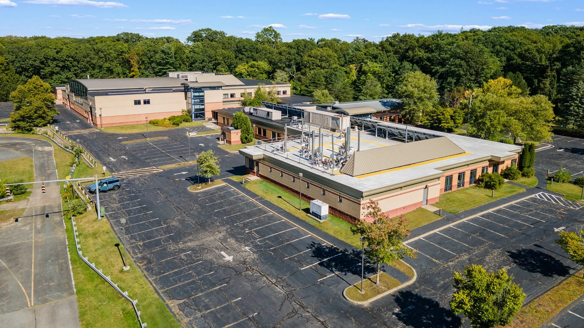 Auction - Former R&D Facility | Owner-User — Sale in Hopkinton, MA, photo 1 of 4