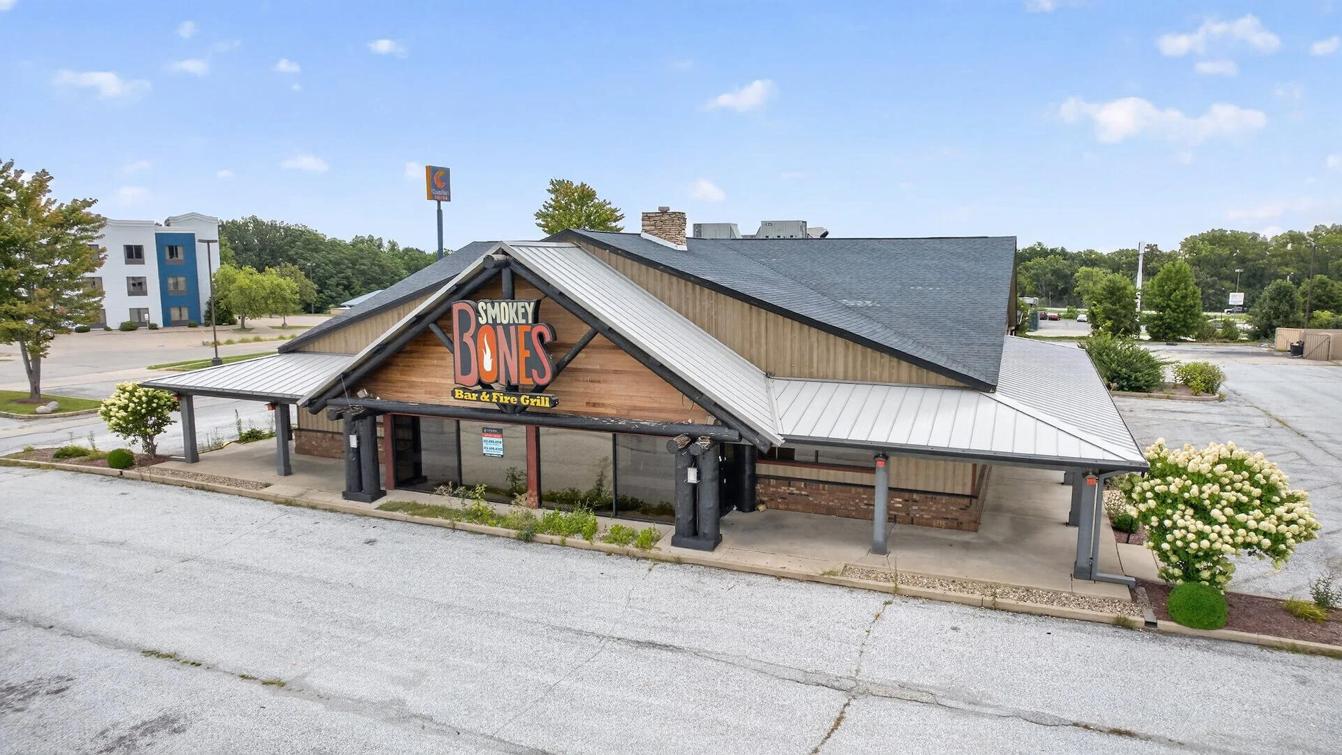 $1 Auction - REIT Sale | Former Smokey Bones BBQ |… — Sale in Springfield, IL, photo 1 of 6