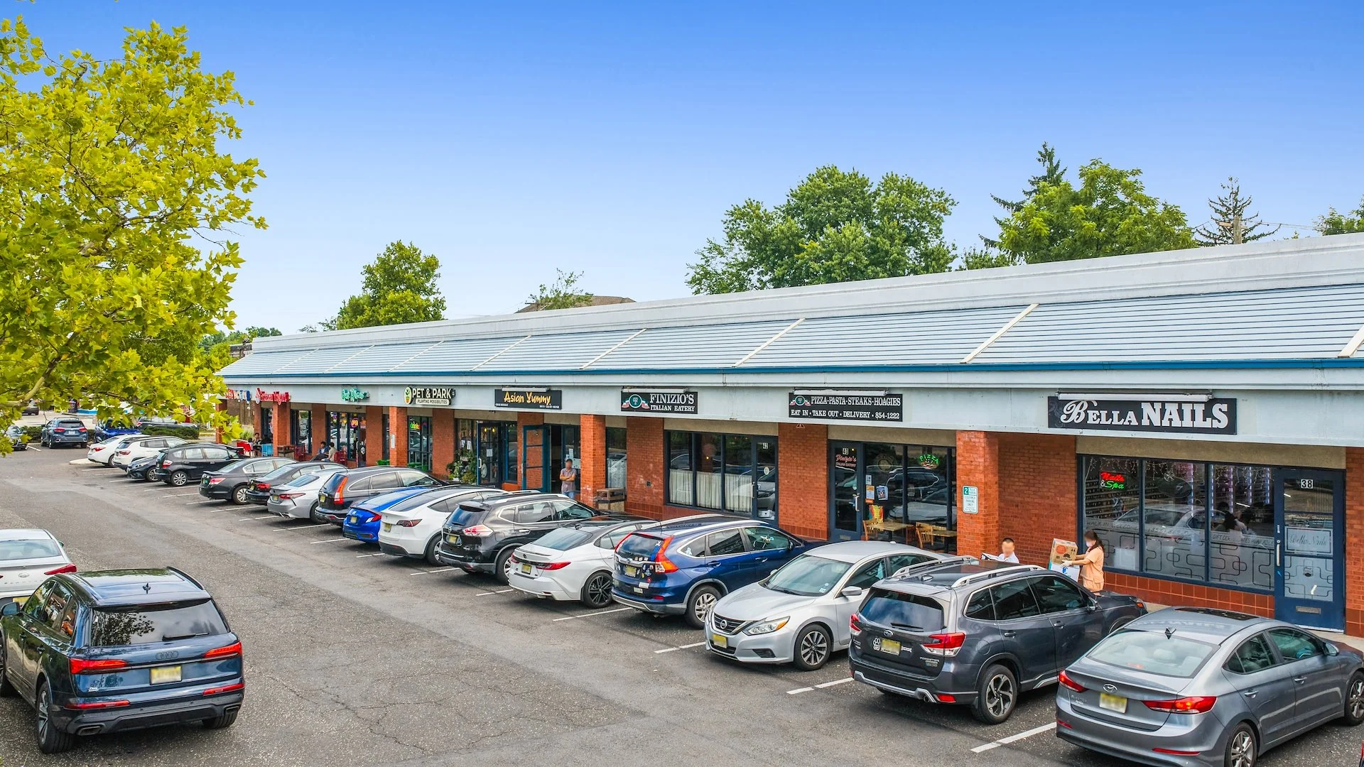 Posel Management Retail Portfolio — Sale in Philadelphia, PA, photo 3 of 5