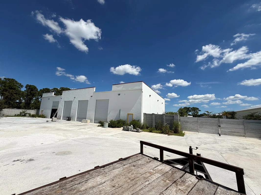 2134 & 2174 NW Commerce Lakes Dr — Sale in Port St. Lucie, FL, photo 8 of 8