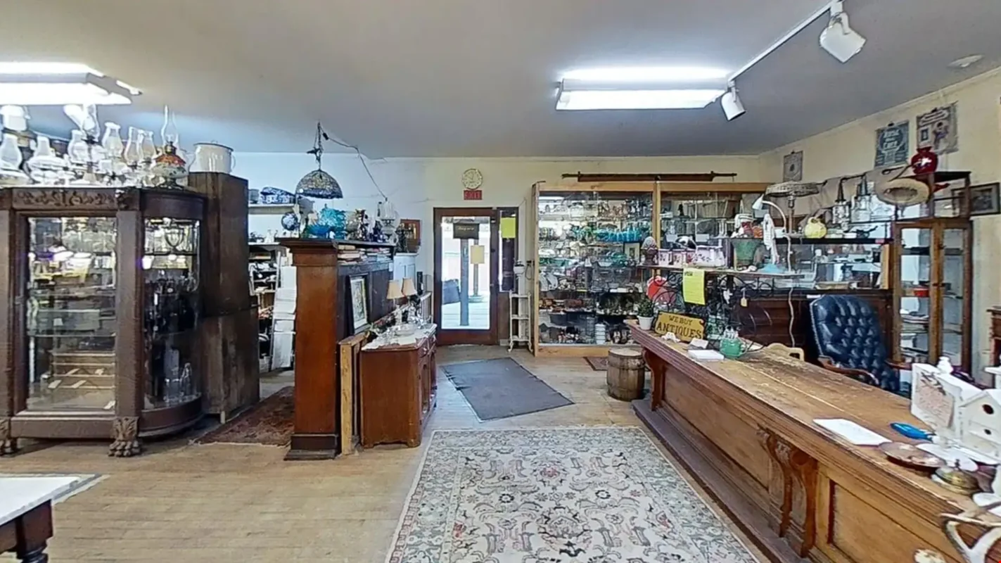 207 N Main St - Mason — Sale in Mason, MI, photo 6 of 8