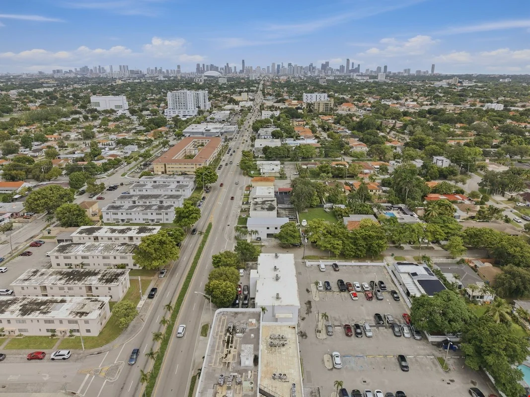 Freestanding Dental Building | Owner-User Opportunity — Sale in Coral Gables, FL, photo 5 of 8