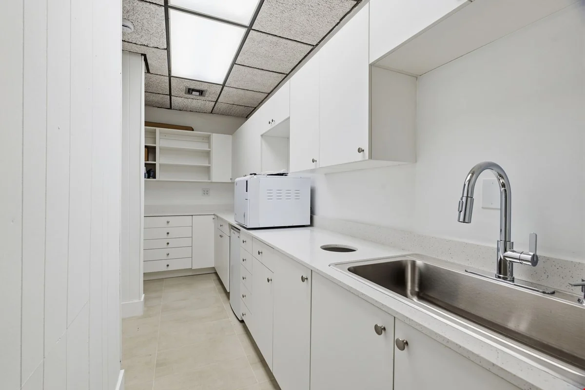 Freestanding Dental Building | Owner-User Opportunity — Sale in Coral Gables, FL, photo 6 of 8