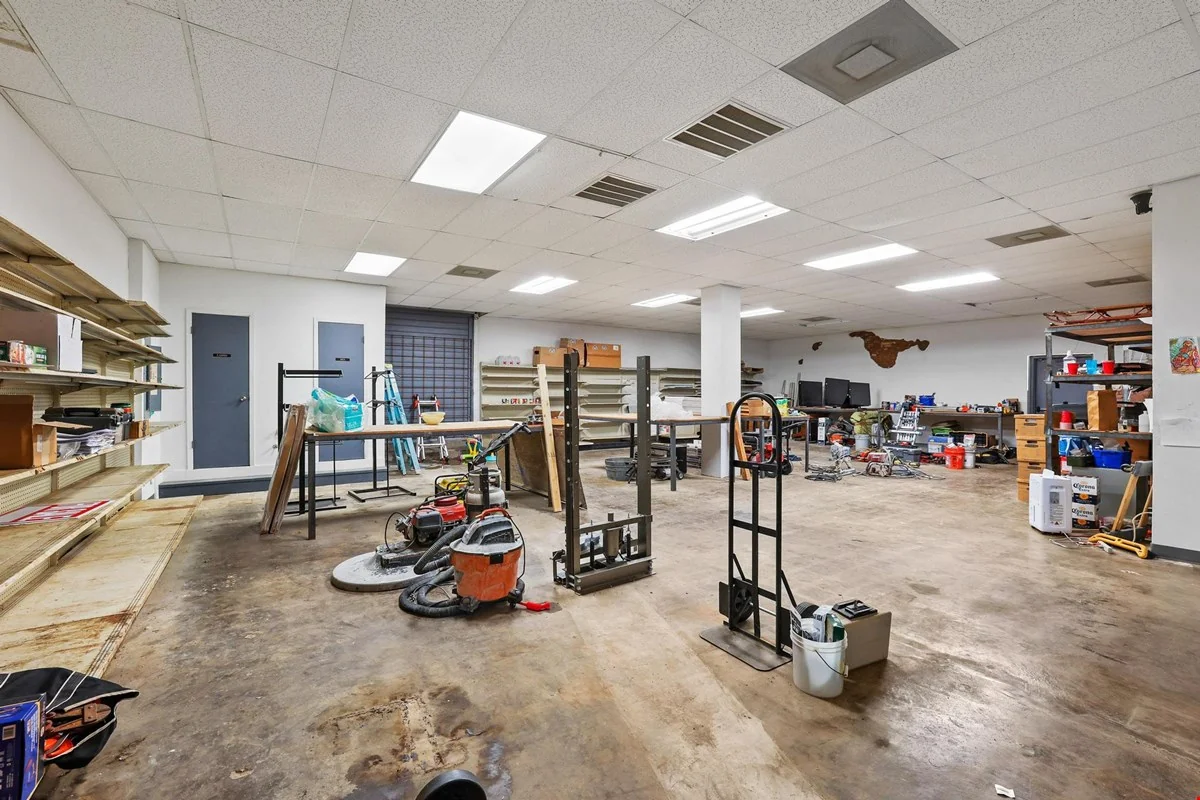 Downtown Sherman Mixed Use 5000 sf + Private Parking… — Sale in Sherman, TX, photo 1 of 8