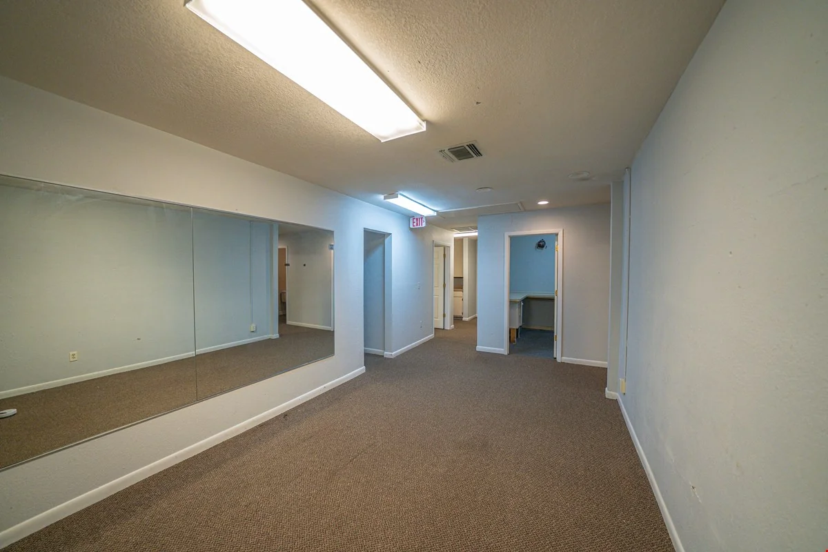 795 CRESTVIEW CIR NW — Sale in Port Charlotte, FL, photo 4 of 8