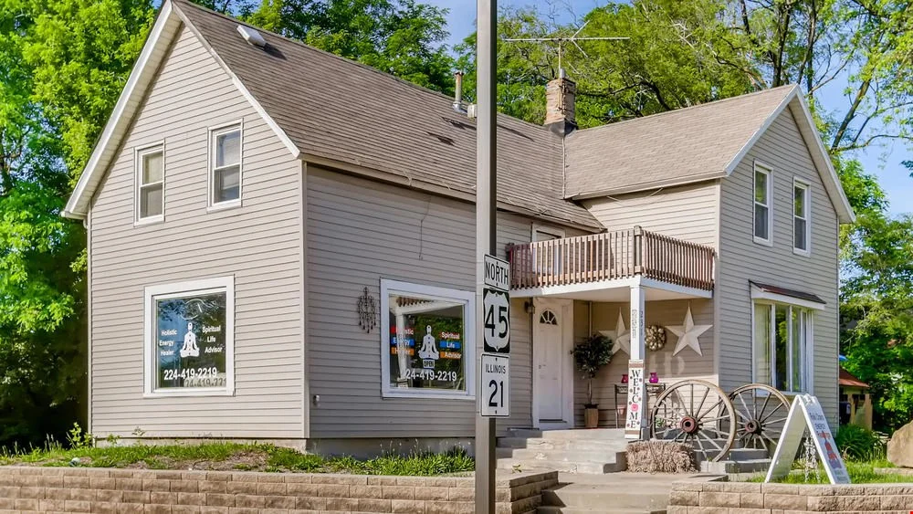 Amazing Visibility, 30,000+ daily street traffic,… — Sale in Wheeling, IL, photo 3 of 8