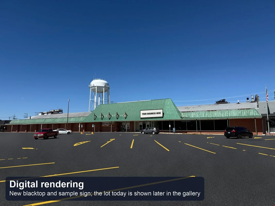 A big open retail floor in downtown Mundelein — Lease in Mundelein, IL, photo 2 of 8