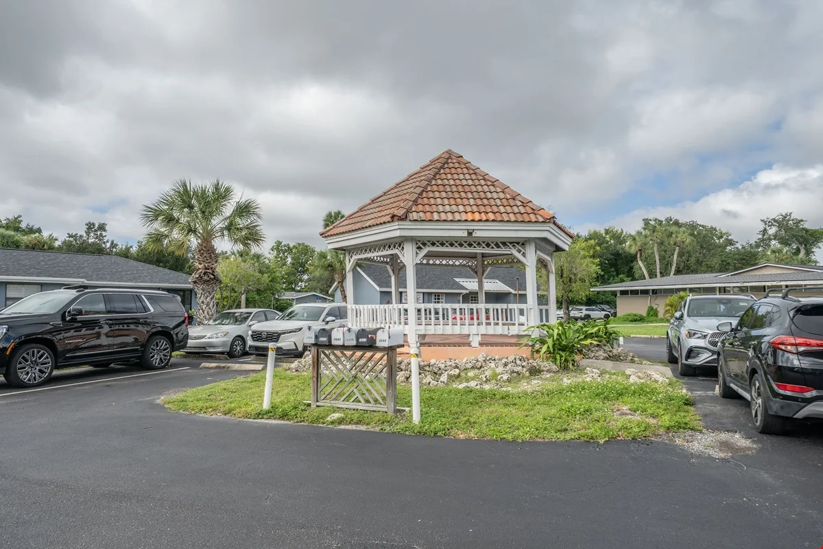 1675 Tamiami Trail - Bldg #5 — Lease in Port Charlotte, FL, photo 6 of 8