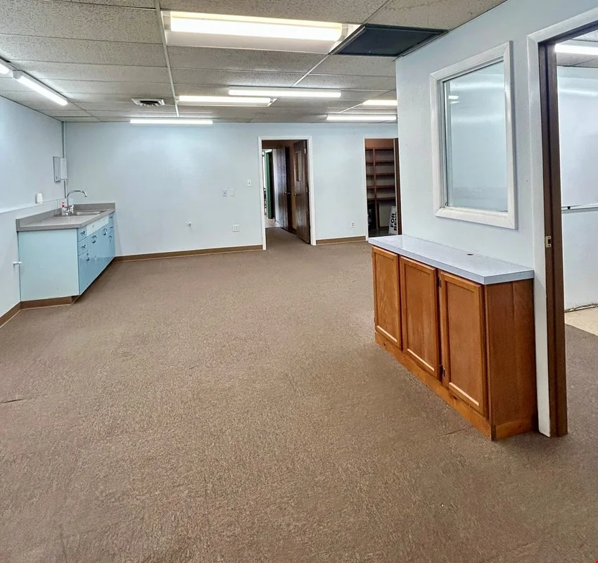 450 Link Lane — Lease in Fort Collins, CO, photo 4 of 8