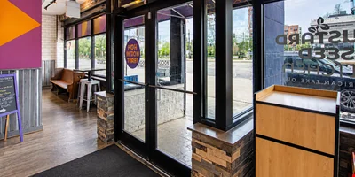 49 E. Cermak Rd — Lease in Chicago, IL, photo 2 of 8