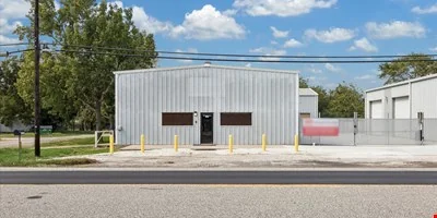 130 Grand Avenue Suite #100, Bacliff, TX 77518 — Lease in Bacliff, TX, photo 1 of 8