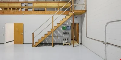 Industrial flex Space for Lease in Newburyport… — Lease in Newburyport, MA, photo 7 of 8