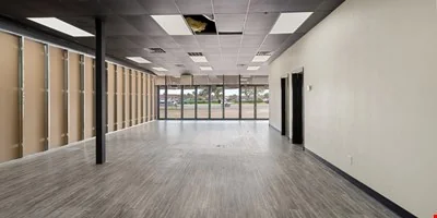 5206 82nd St. Suite #9. Lubbock, Tx — Lease in Lubbock, TX, photo 5 of 8