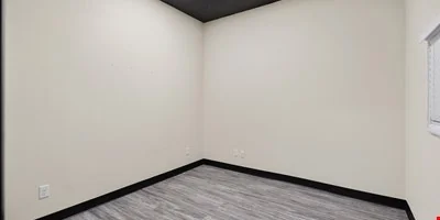 5206 82nd St. Suite #9. Lubbock, Tx — Lease in Lubbock, TX, photo 6 of 8