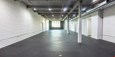 3251 Fox St Philadelphia, PA 19140 — Lease in Philadelphia, PA, photo 3 of 8