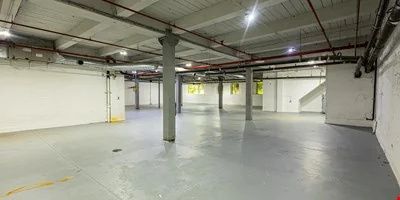 3251 Fox St Philadelphia, PA 19140 — Lease in Philadelphia, PA, photo 4 of 8
