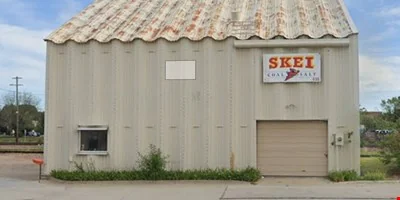 Storage Garage & Office Space — Lease in Ames, IA, photo 1 of 2