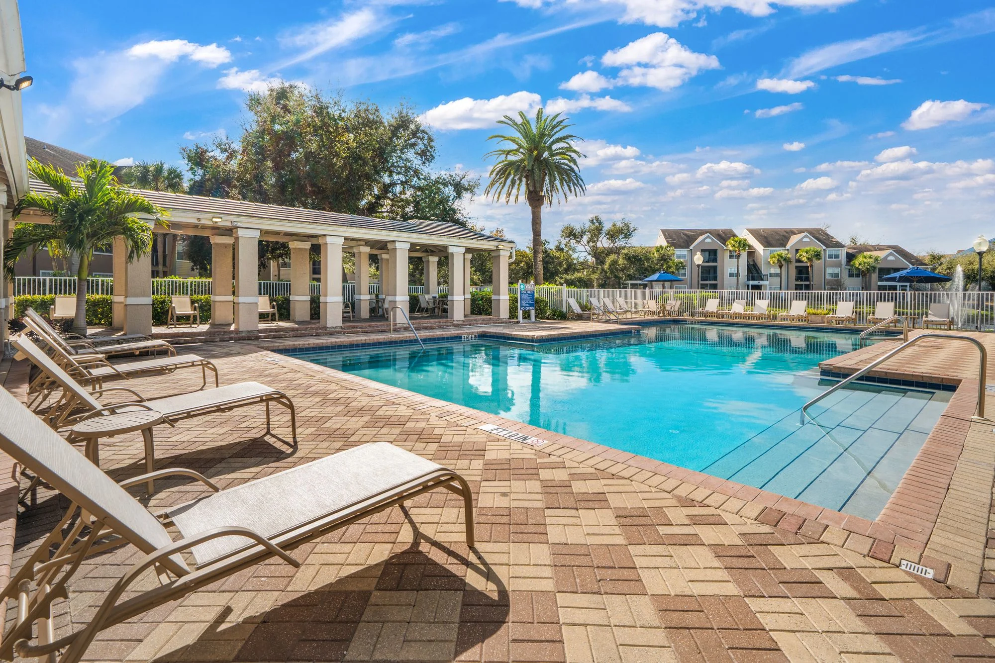 Vista Palma Sola — Sale in Bradenton, FL, photo 1 of 1