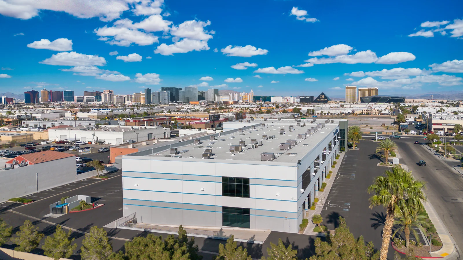 Decatur Business Center — Lease in Las Vegas, NV, photo 2 of 8