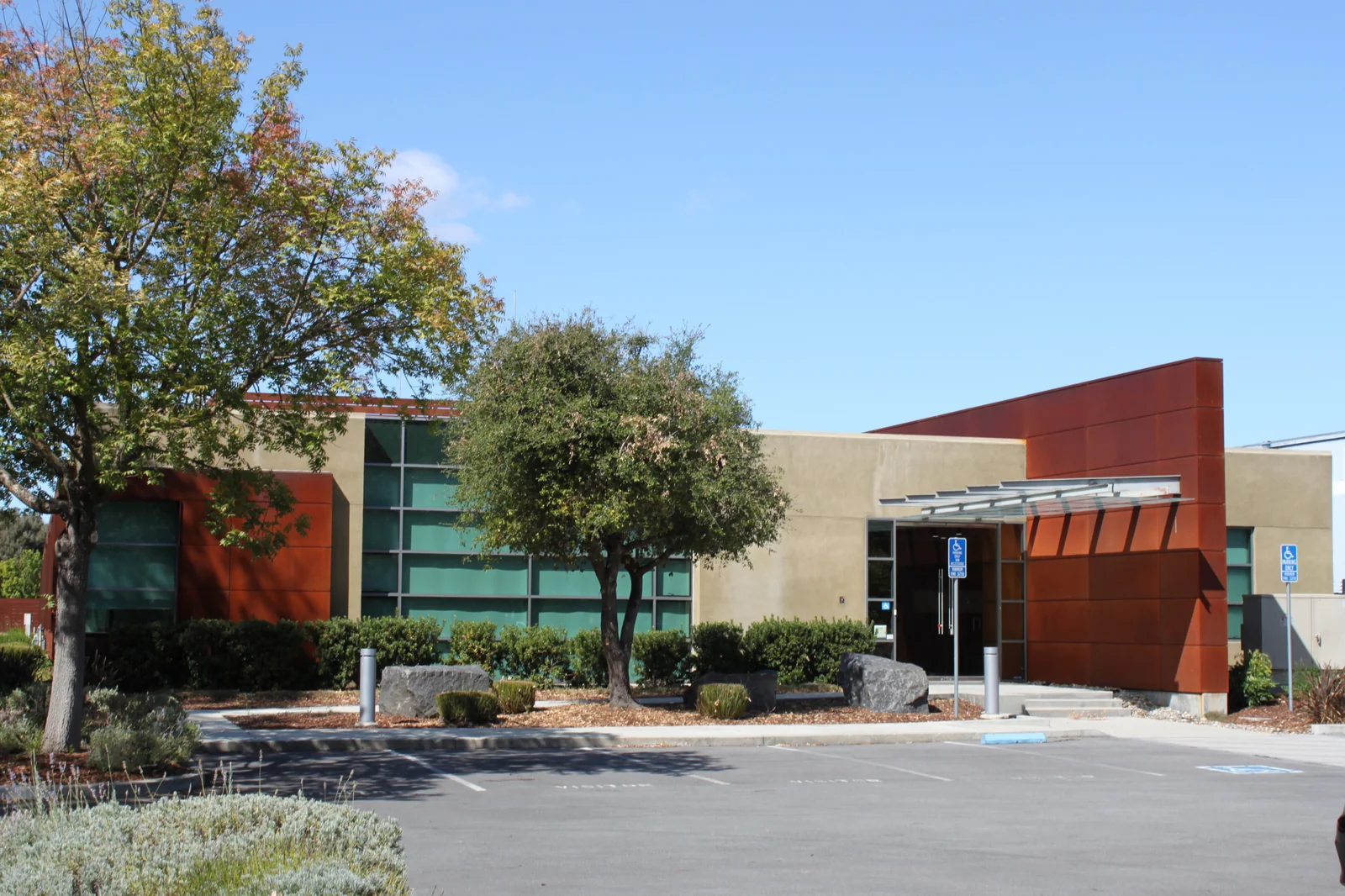 LifeSciences in Menlo Park, CA — Lease in Menlo Park, CA, photo 2 of 8