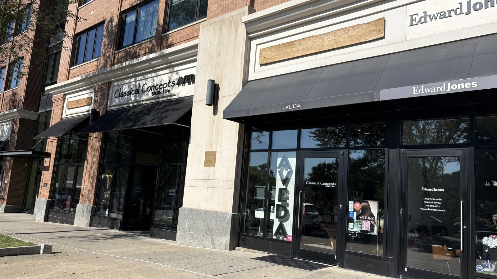 Retail in Saratoga Springs, NY — Lease in Saratoga Springs, NY, photo 1 of 8