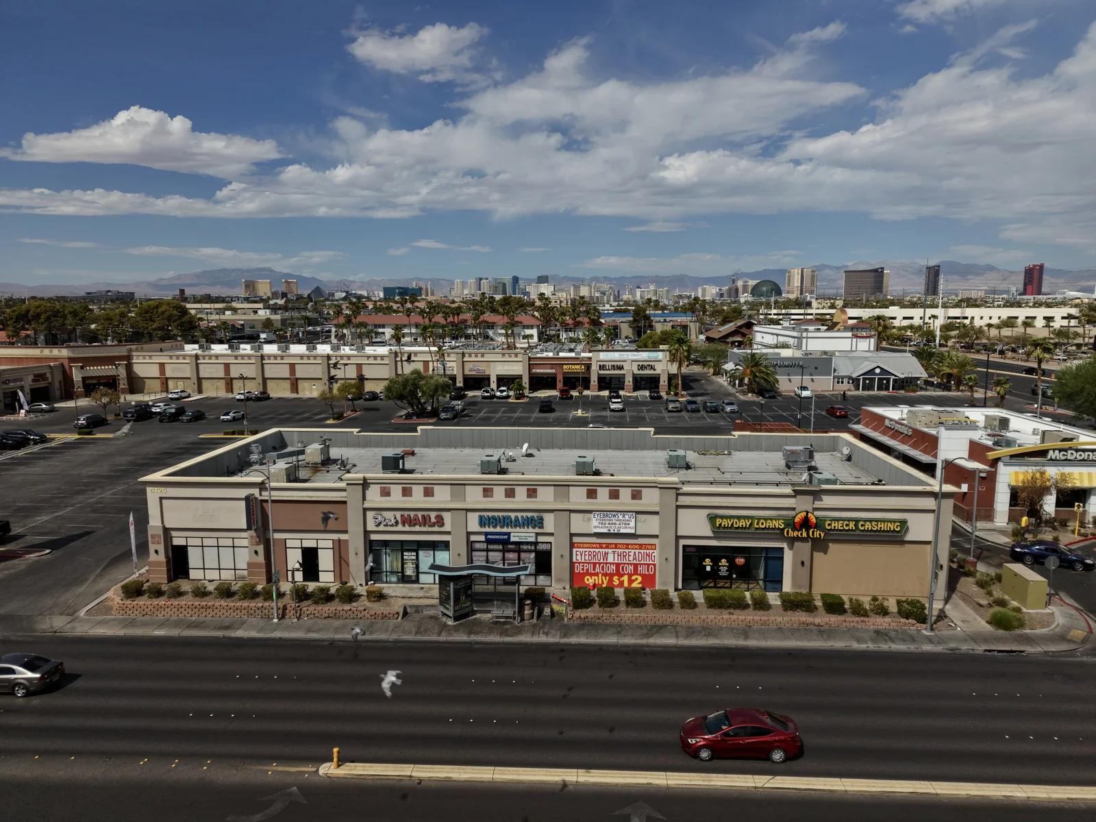 Retail in Las Vegas, NV — Lease in Las Vegas, NV, photo 3 of 8