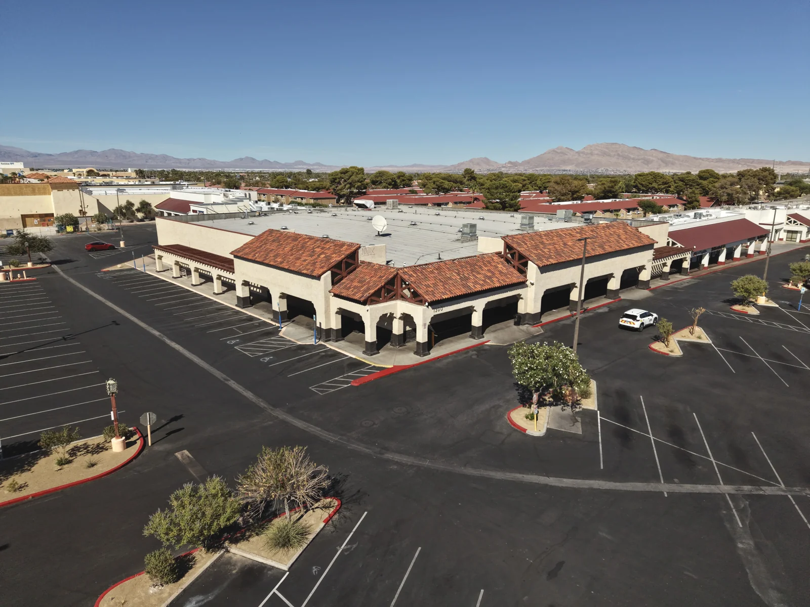 Retail in Las Vegas, NV — Lease in Las Vegas, NV, photo 7 of 8