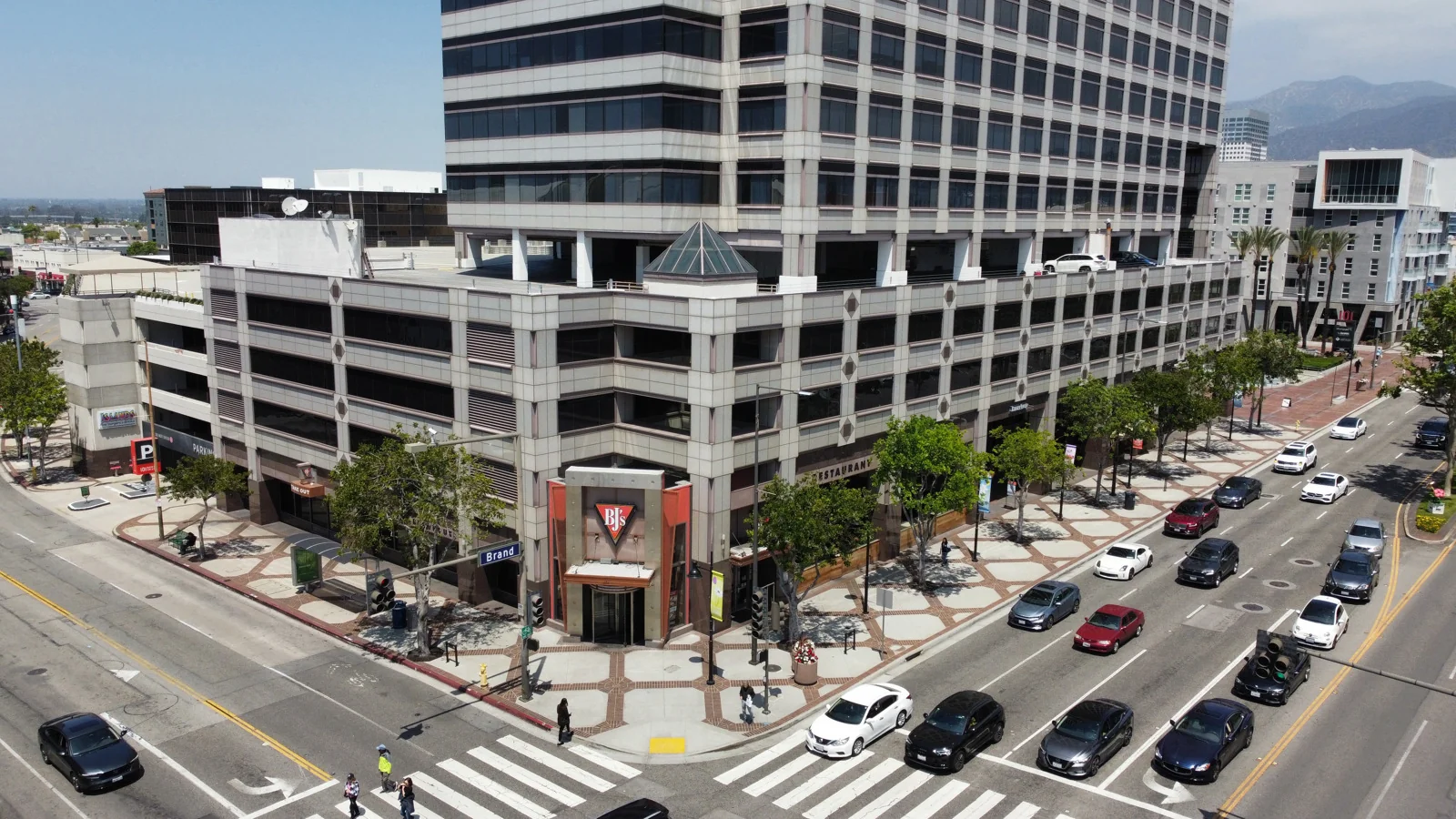 101 N. BRAND BOULEVARD — Lease in Glendale, CA, photo 2 of 4