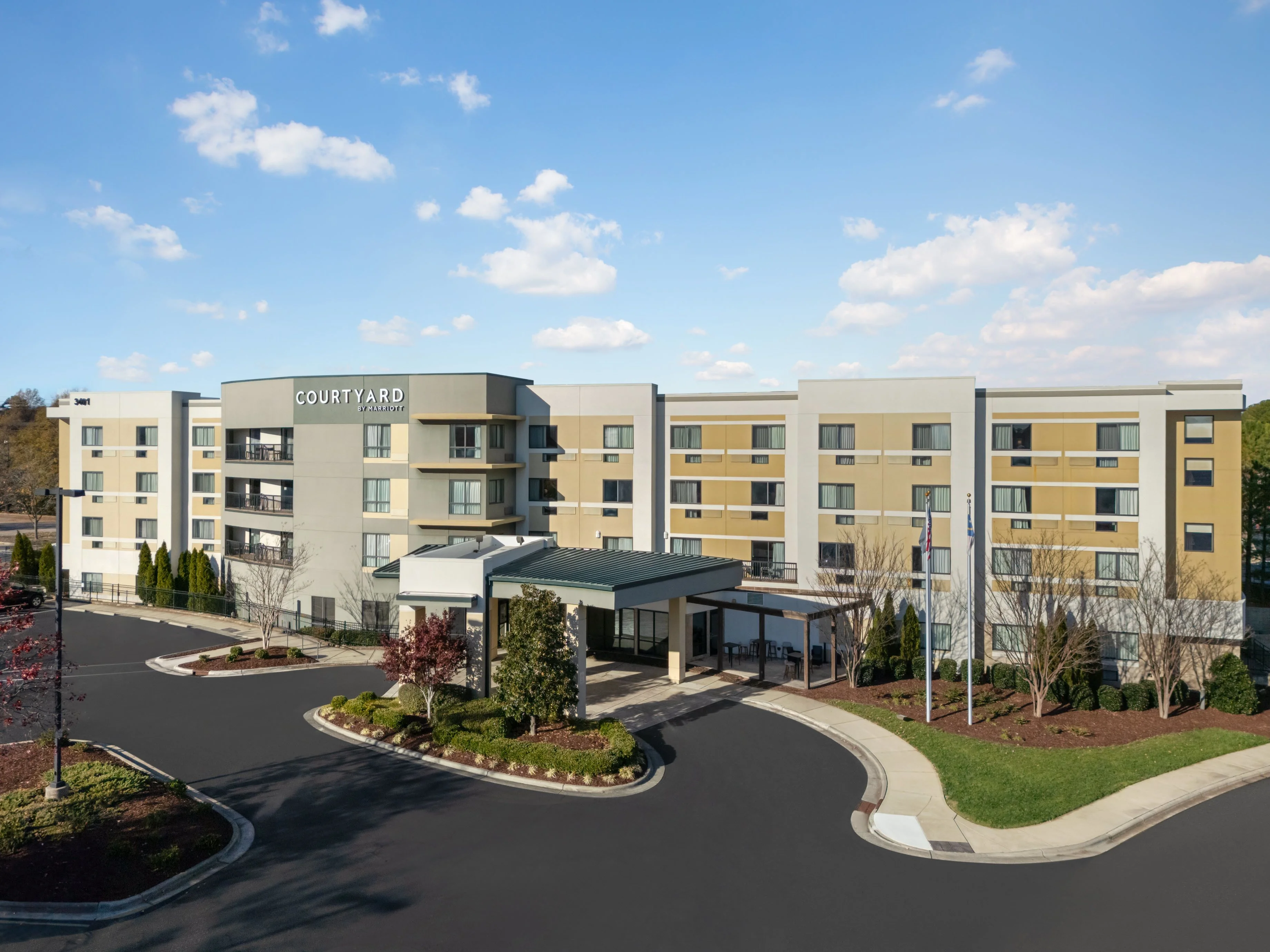 Courtyard Raleigh North Triangle Town Center — Sale in Raleigh, NC, photo 2 of 8