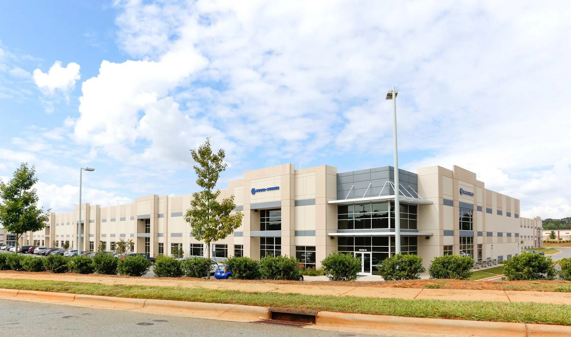 Steele Creek Commerce Park — Lease in Charlotte, NC, photo 3 of 8