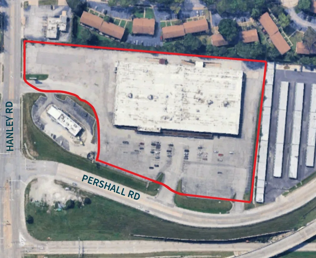 8780 Pershall Rd — Lease in Hazelwood, MO, photo 1 of 4