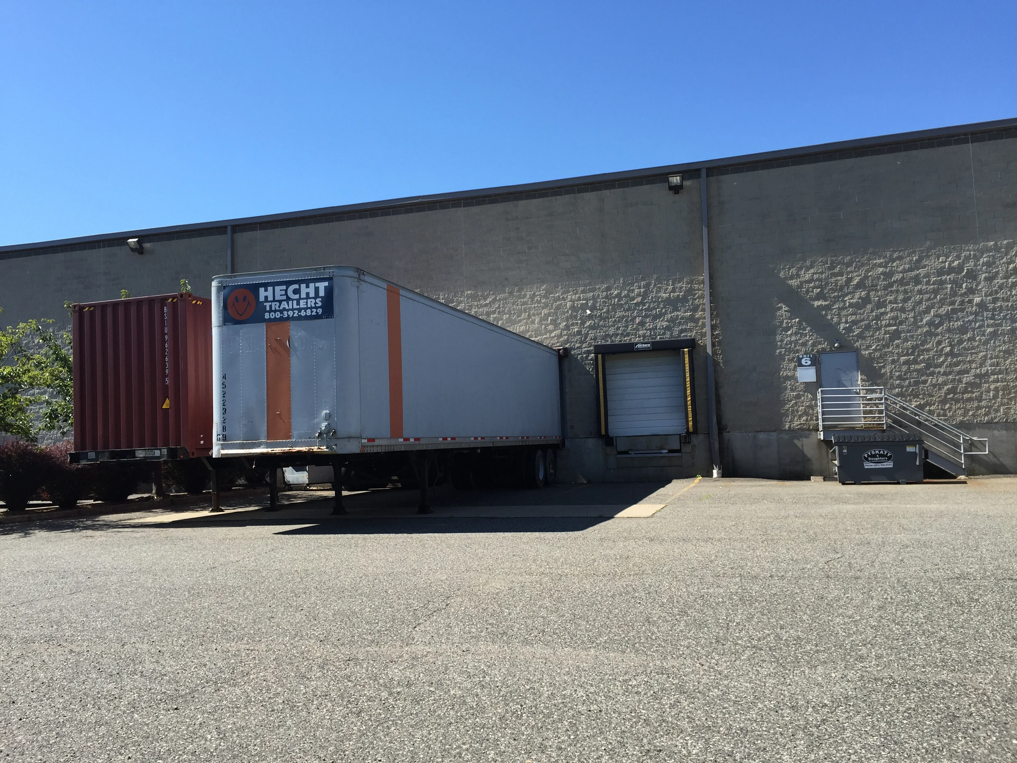 701 Penhorn Ave — Lease in Secaucus, NJ, photo 2 of 8