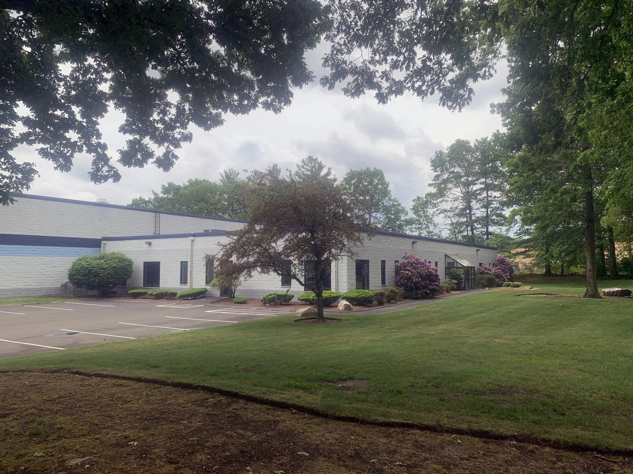 45 Dunham Rd — Lease in Billerica, MA, photo 1 of 4