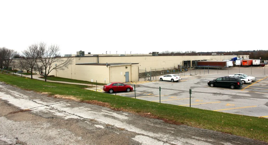 Bell Avenue Business Center — Lease in Des Moines, IA, photo 2 of 8