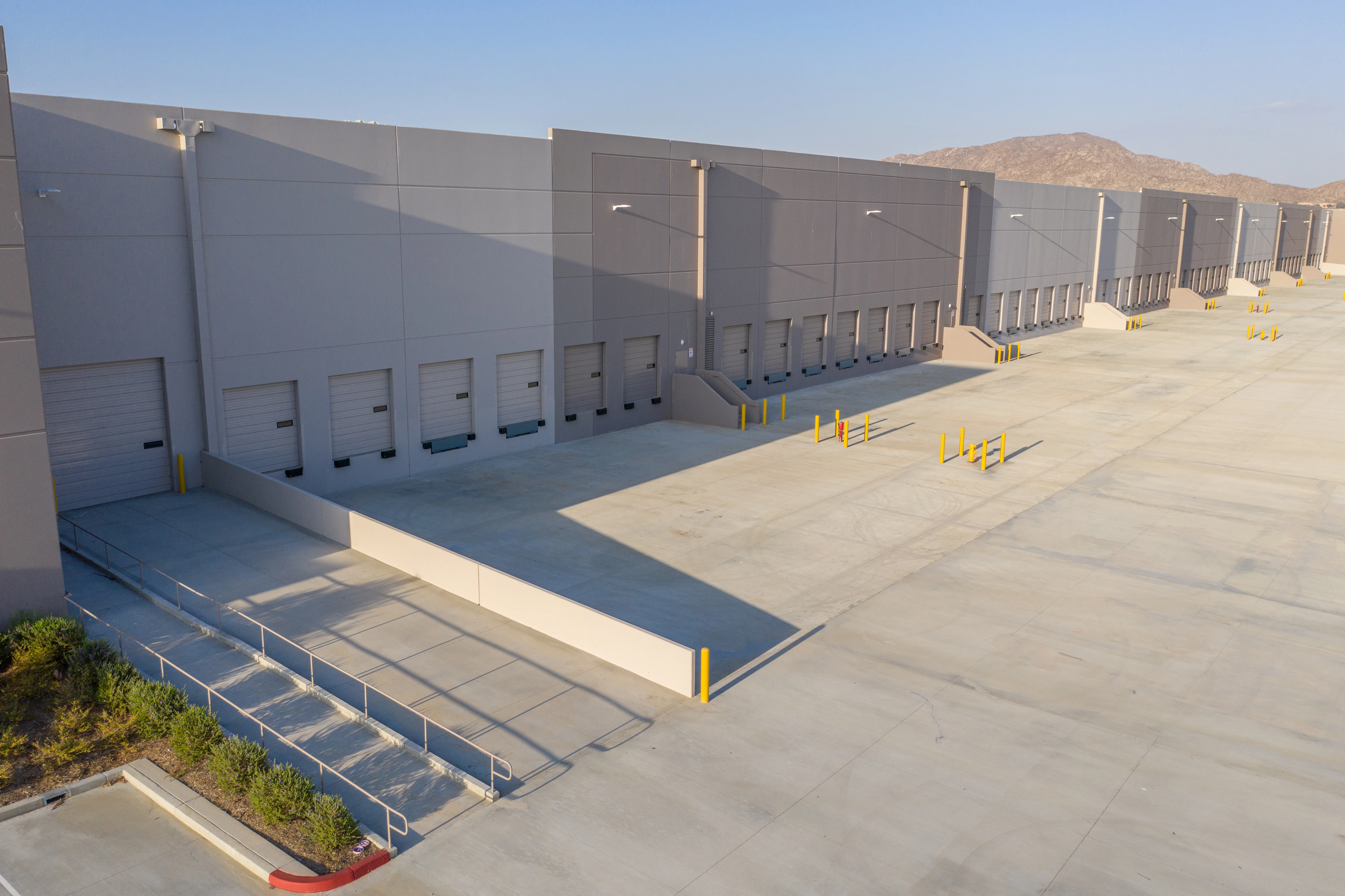 First Nandina Logistics Center — Lease in Moreno Valley, CA, photo 3 of 8