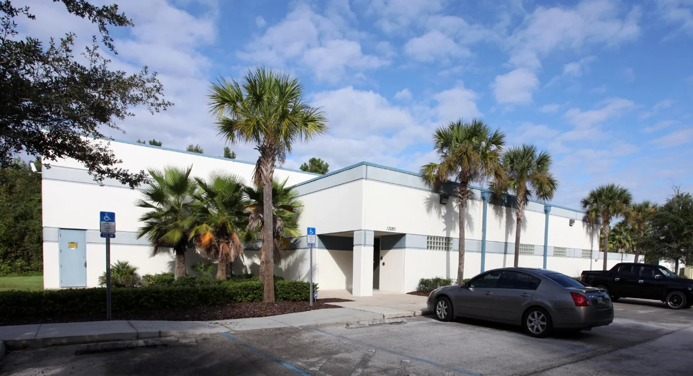 13280 Vantage Way — Lease in Jacksonville, FL, photo 1 of 4