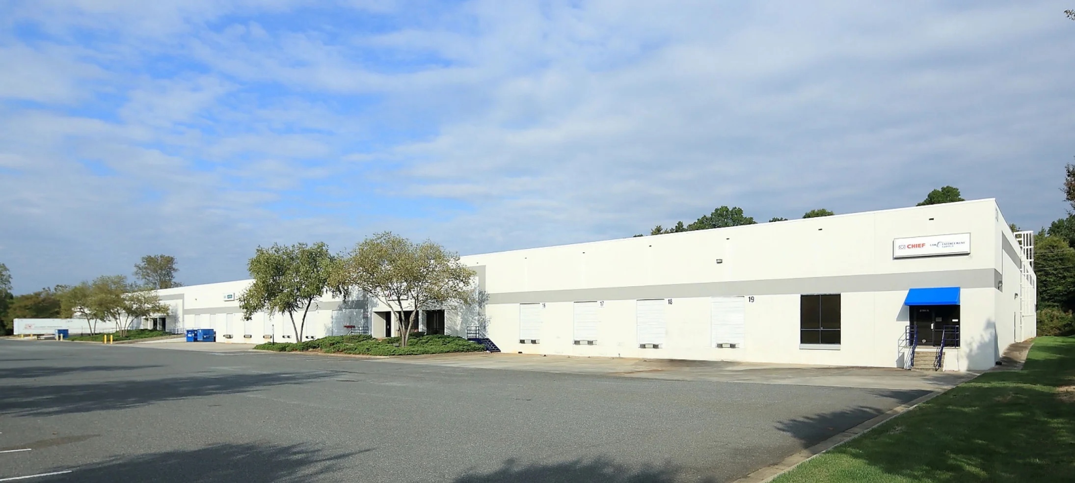 Crosspoint Center — Lease in Charlotte, NC, photo 1 of 5
